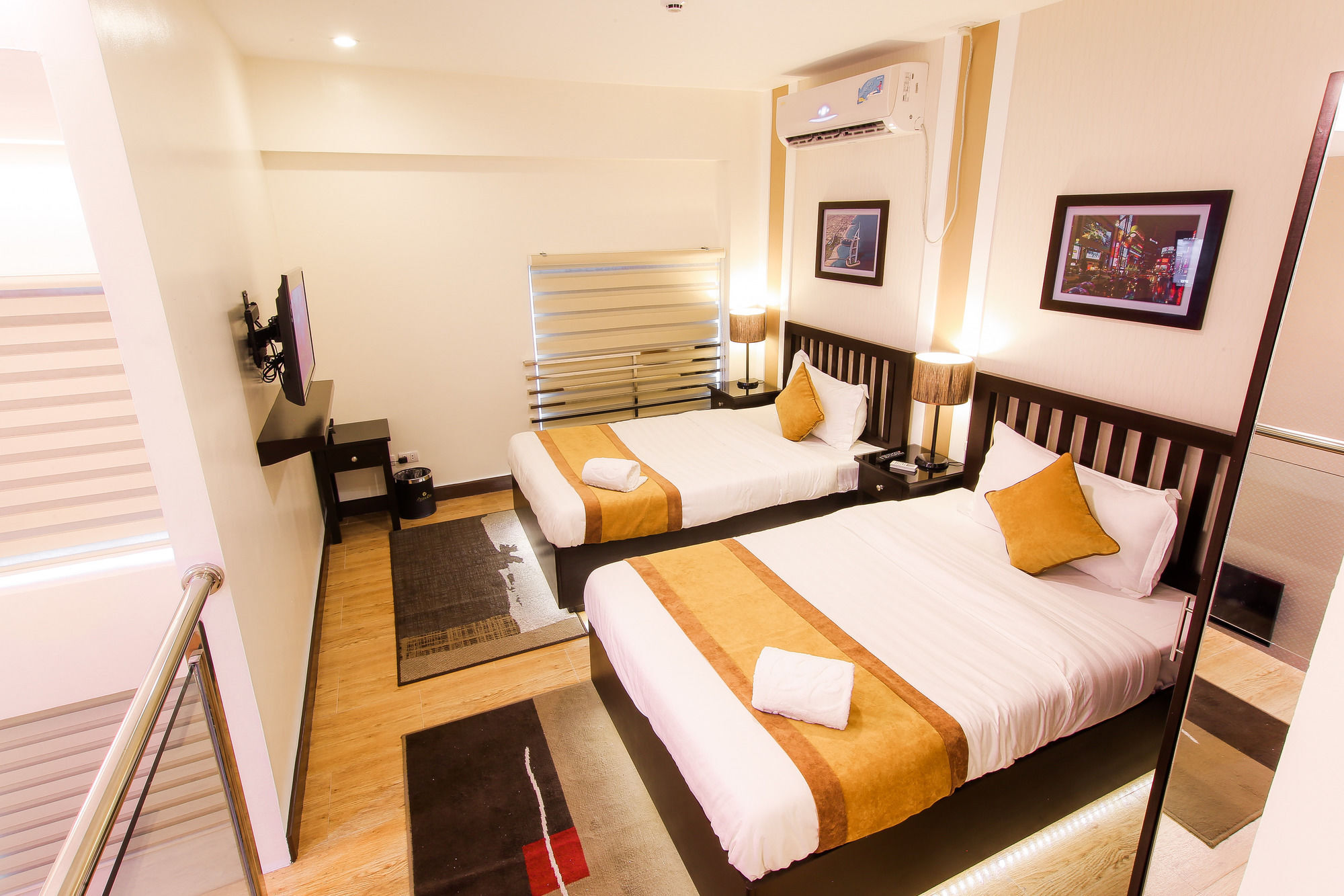 Prime City Resort Hotel Angeles Bagian luar foto