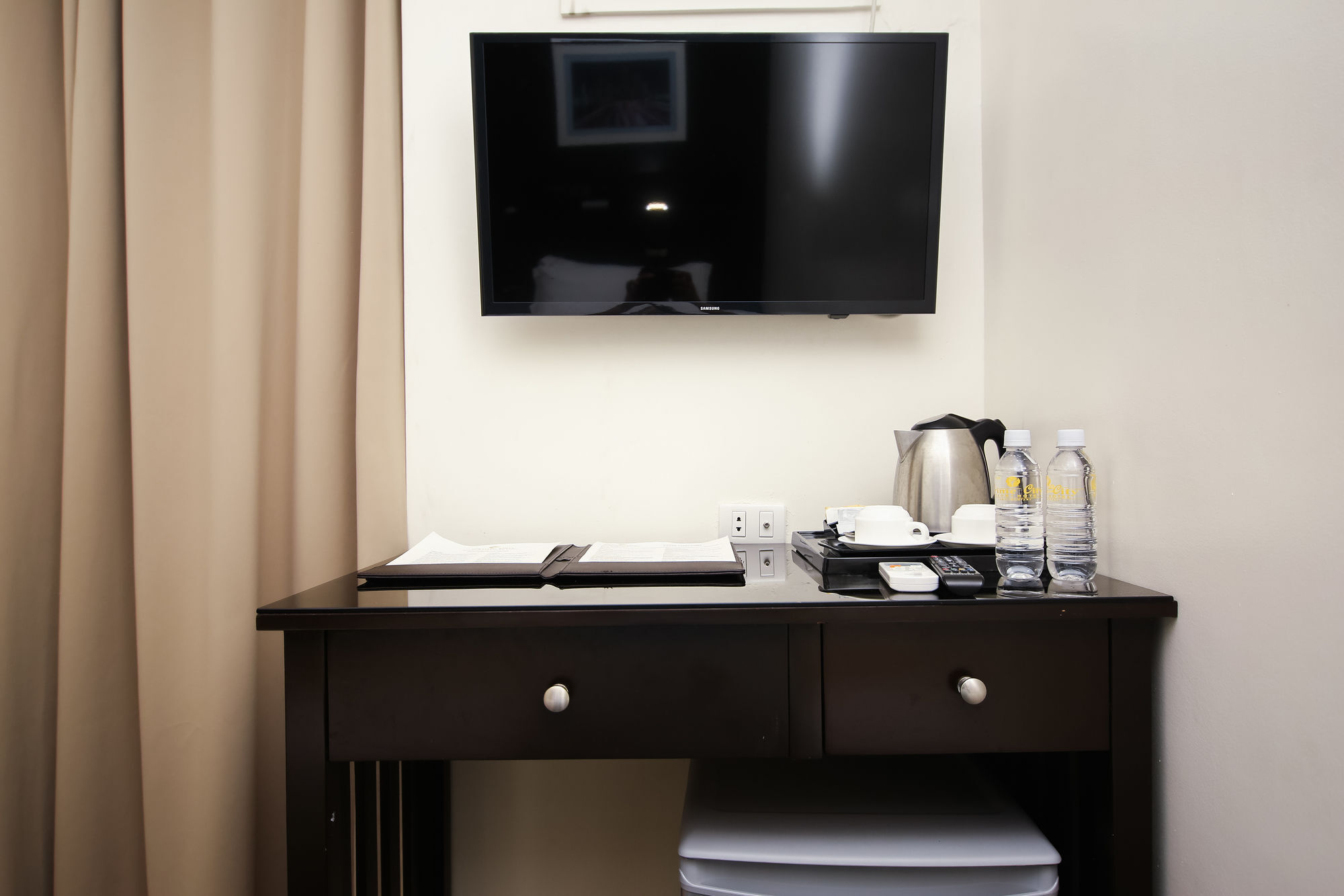 Prime City Resort Hotel Angeles Bagian luar foto