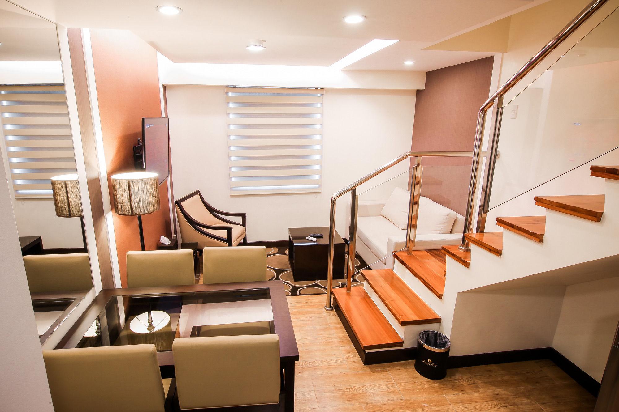 Prime City Resort Hotel Angeles Bagian luar foto
